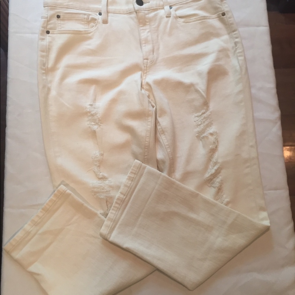 a.n.a Distressed Skinny Boyfriend Crop 8 Cream